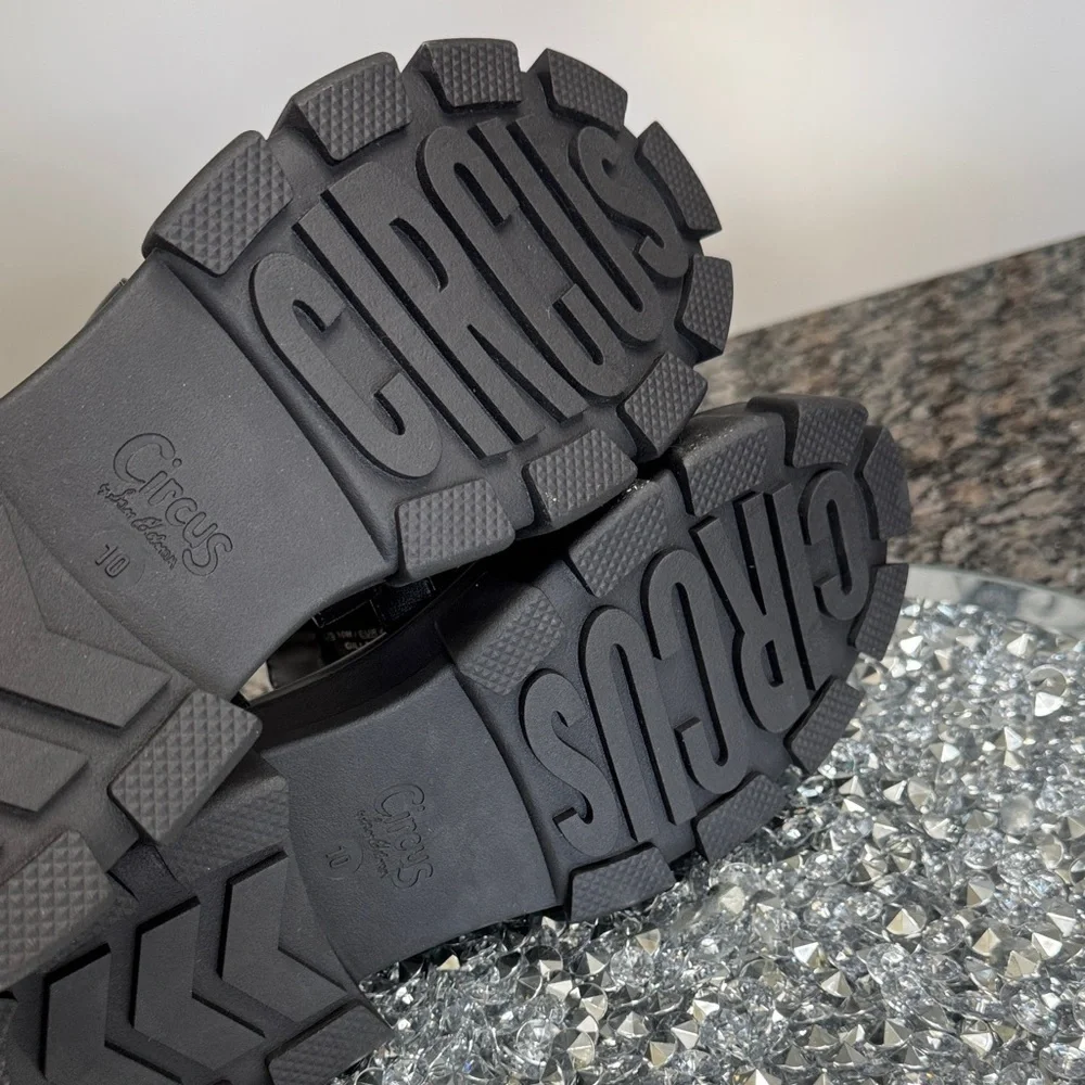 Circus NY Black Platform Sandals NEW 10